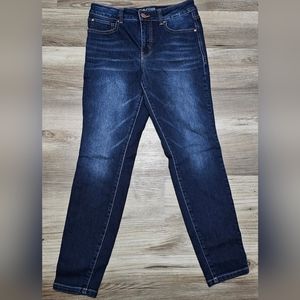 Maurices jeans